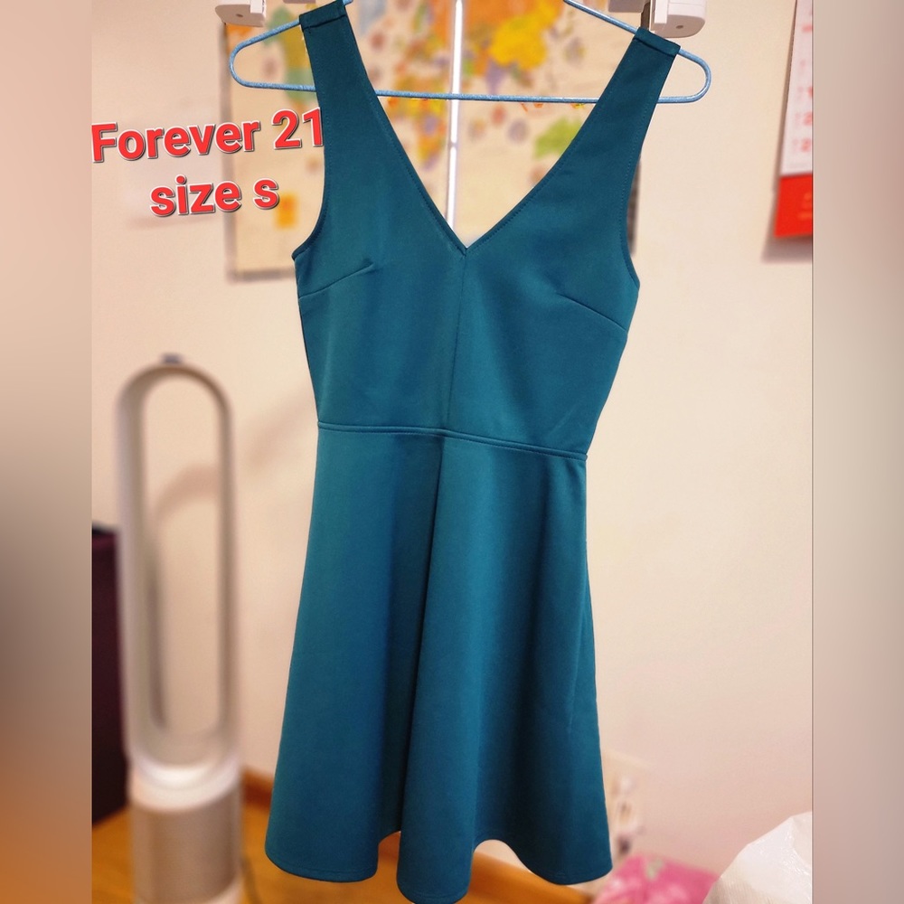 F21 TEAL GREEN FLARED DRESS